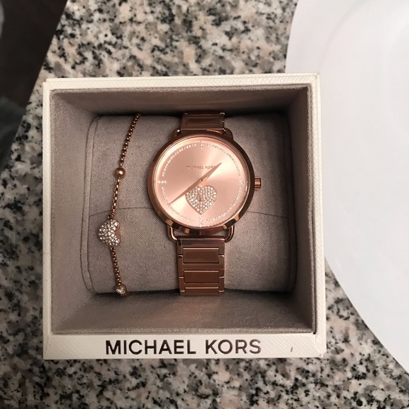 Michael Kors rosegold watch set - Picture 1 of 1